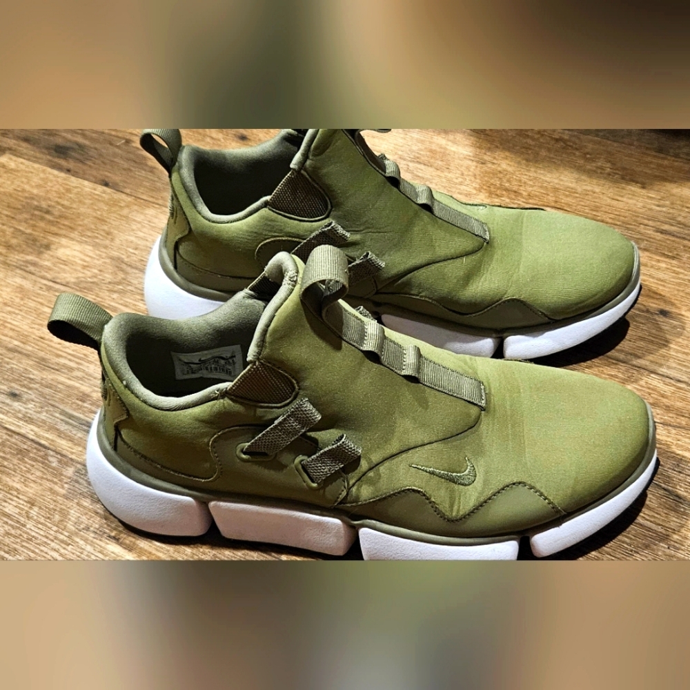 Nike, size 8.5 , Forest green